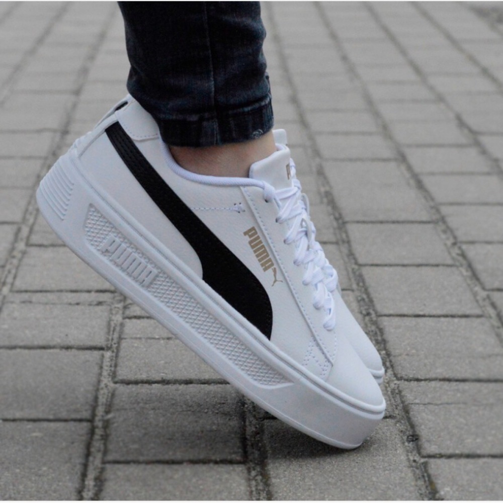 LN Puma Smash V3 Platform Sneaker White Black Gold